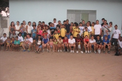 Team_with_Orphanage_Children_(2)